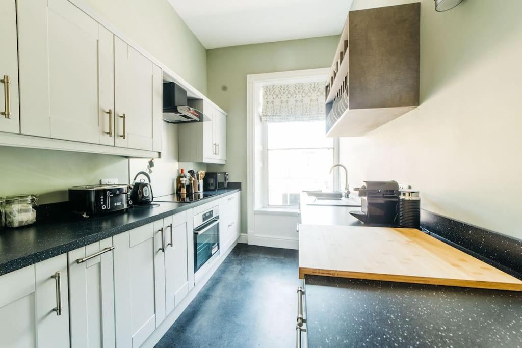 Luxury, Central, Sun-Filled 3 Bed Haven In Bath Luaran gambar