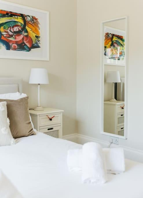 Luxury, Central, Sun-Filled 3 Bed Haven In Bath Luaran gambar