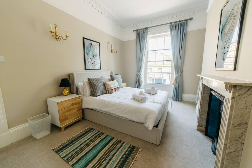 Luxury, Central, Sun-Filled 3 Bed Haven In Bath Luaran gambar
